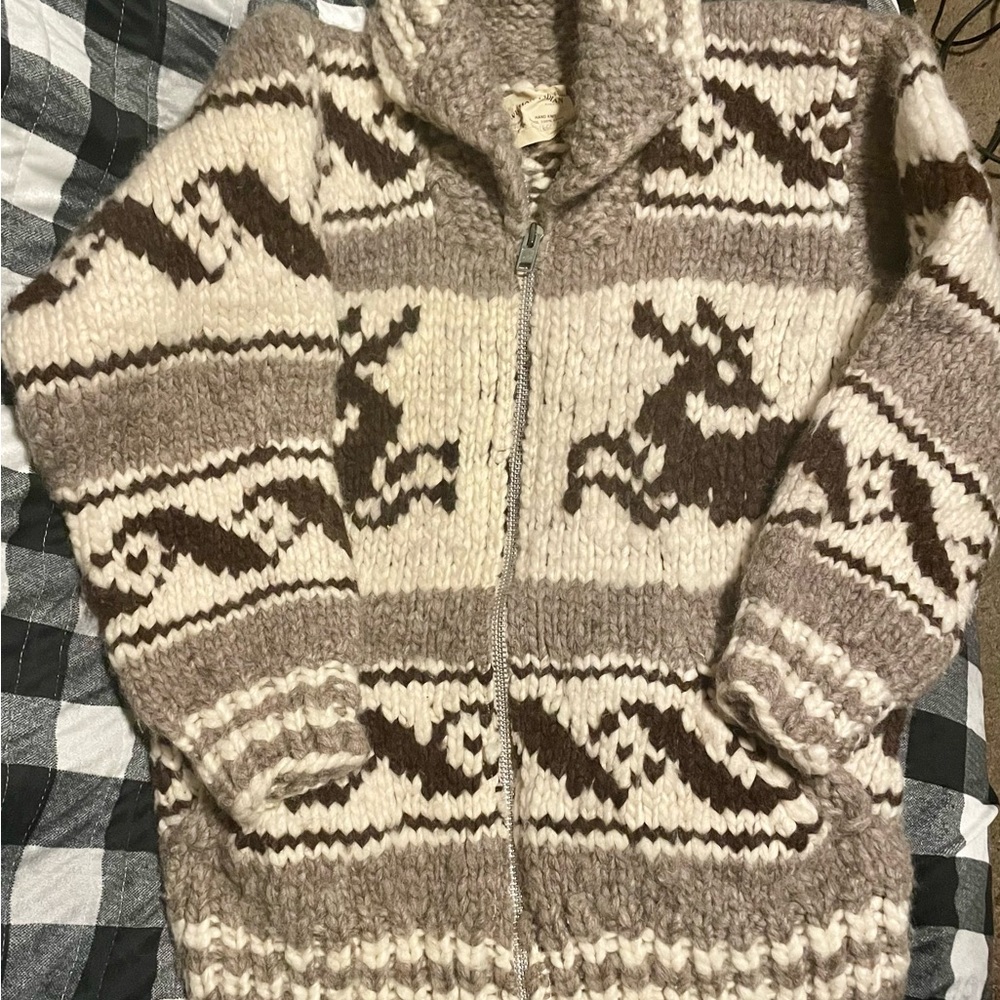Vintage 80s Genuine Cowichan Indian Hand Made 100% Laine Wool CA W/registration#